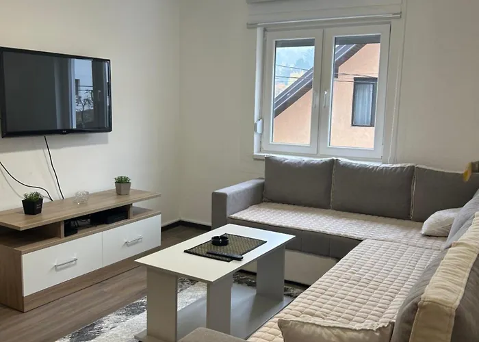 Apartments Elida